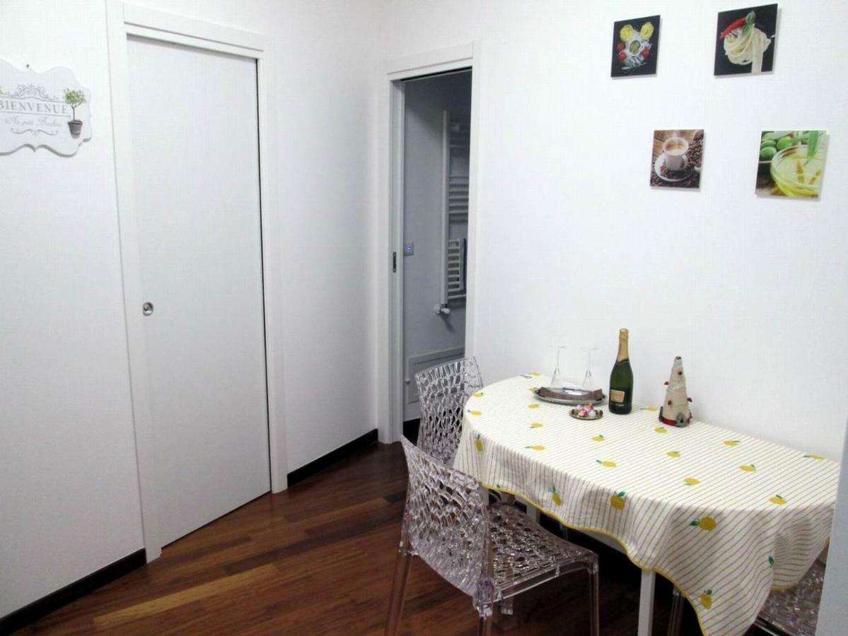 Minihouse Lägenhet Bari Exteriör bild